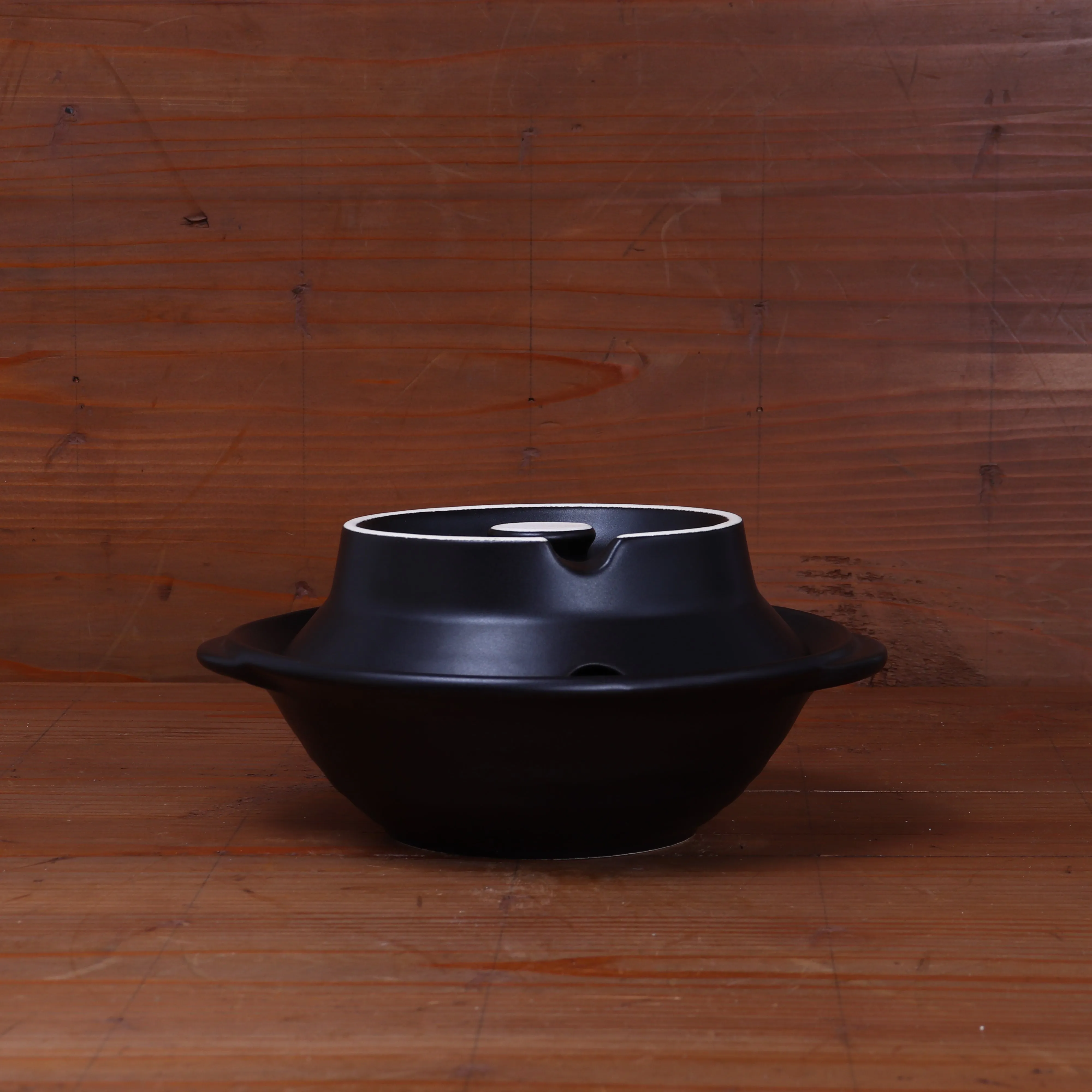 Daikoku Banko Dual-Purpose Donabe: Versatile Japanese Clay Pot for Cooking and Serving