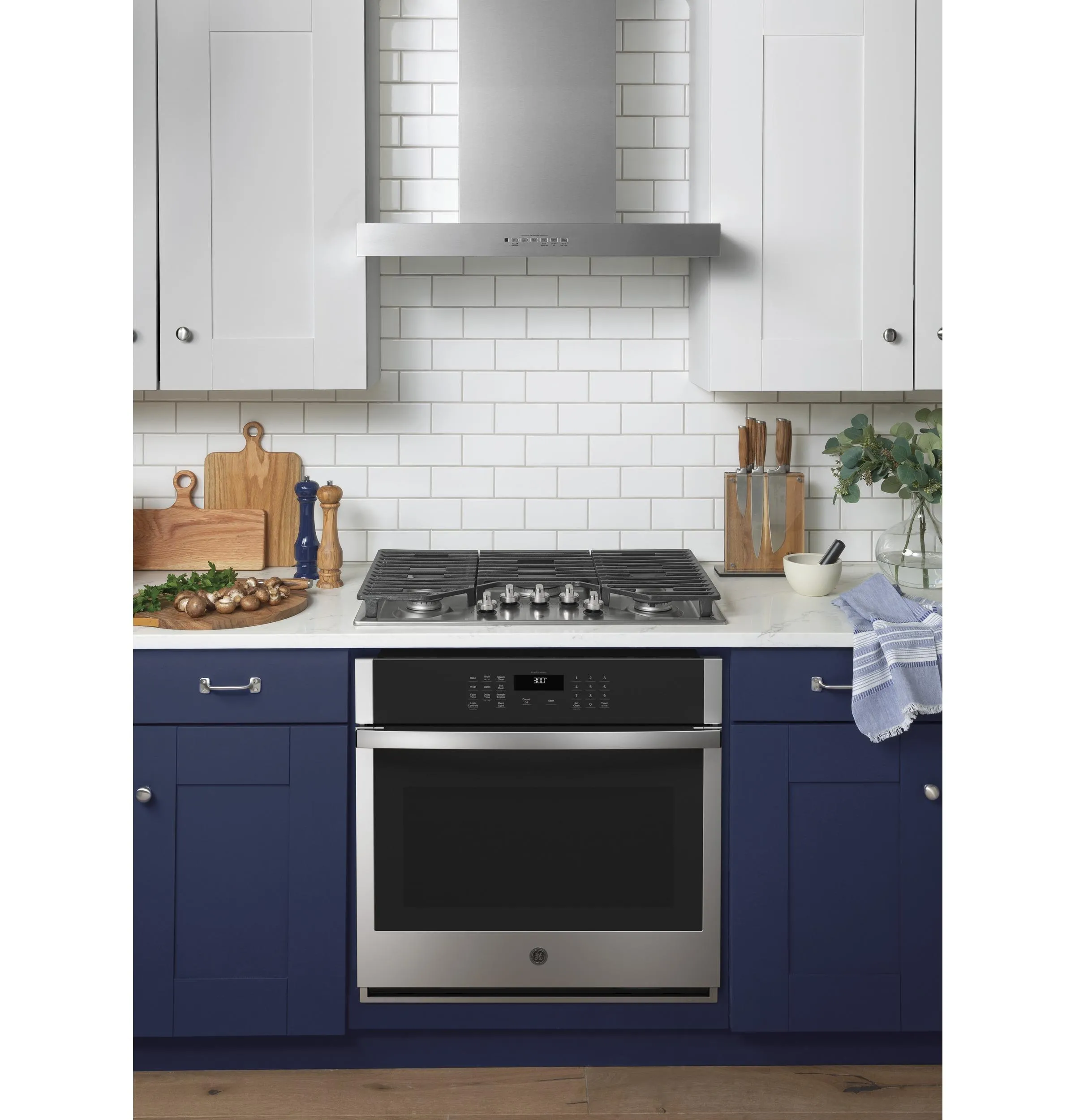 JTS3000SNSS GE® 30" Smart Built-In Self-Clean Single Wall Oven with Never-Scrub Racks